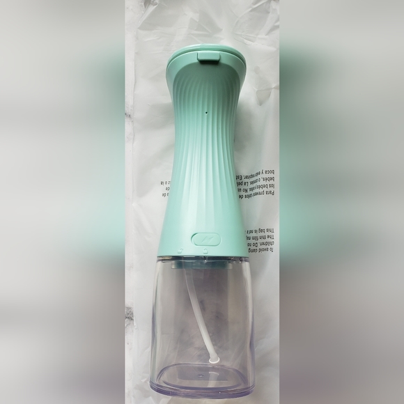 Wireless Oral Irrigator Waterpik - Picture 13 of 14